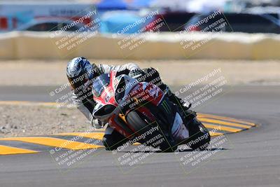 media/Oct-09-2022-SoCal Trackdays (Sun) [[95640aeeb6]]/Turn 2 (1110am)/